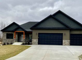 4310 Tupper Lake Way, Linden, MI 48451