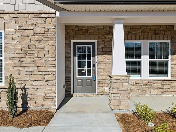 4th image of 1290 Whitman Cir