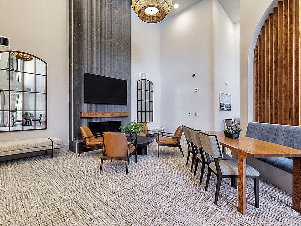 The Luxe at Lewisville - Club Room 2