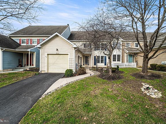 2nd image of 507 Dunbarton Ct #74