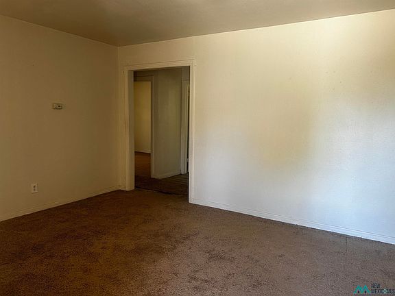 3rd image of 1720 N Delaware Ave