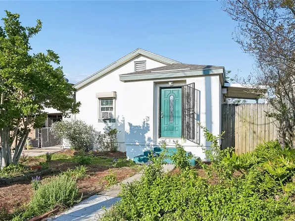 6068 Wickfield Dr, New Orleans, LA 70122