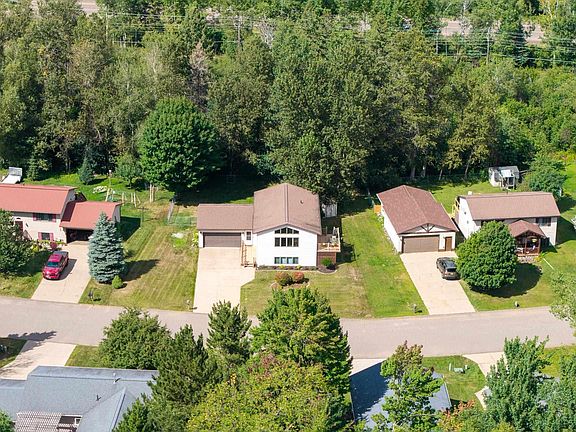 3rd image of 1080 Suncliff Dr