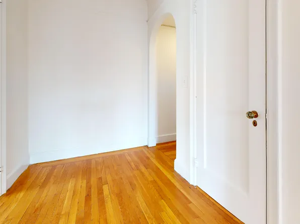 1 Christopher Street image 11 of 22