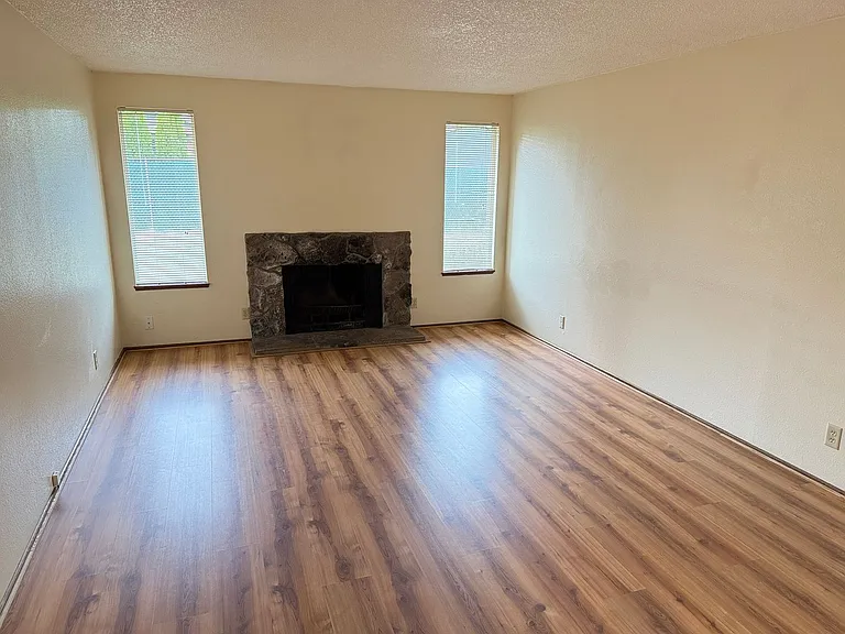 4579 Souza Ct — Photo 5