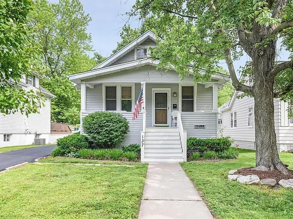 137 W Kirkham Ave, Saint Louis, MO 63119