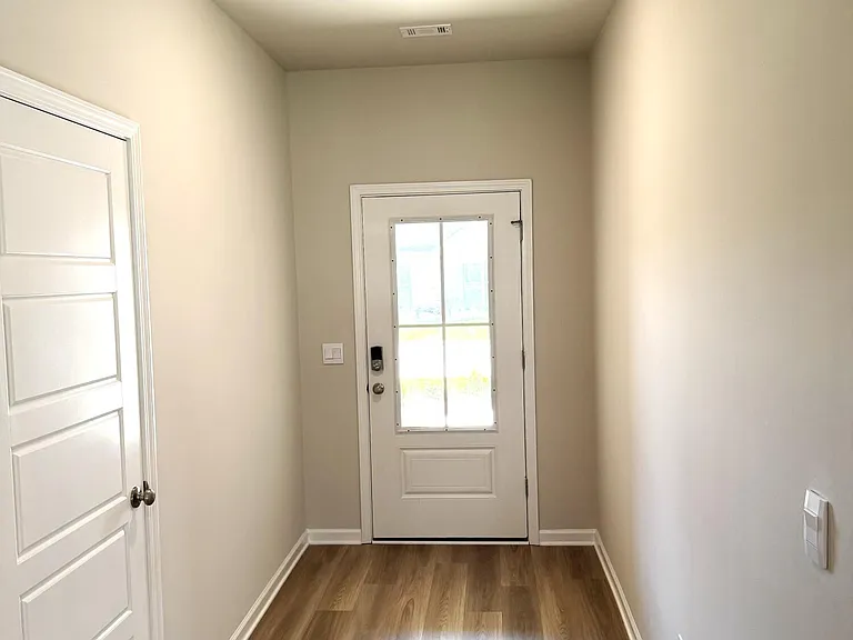 527 Vista Pointe Dr — Photo 5