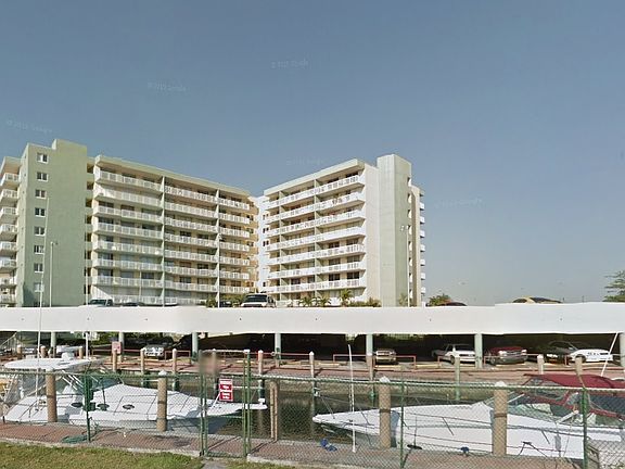 2nd image of 1800 Nw 24 Avenue #309