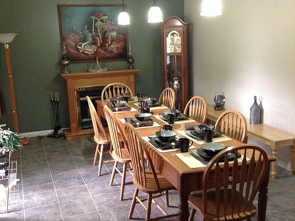 2nd image of 3515 Southgate Dr