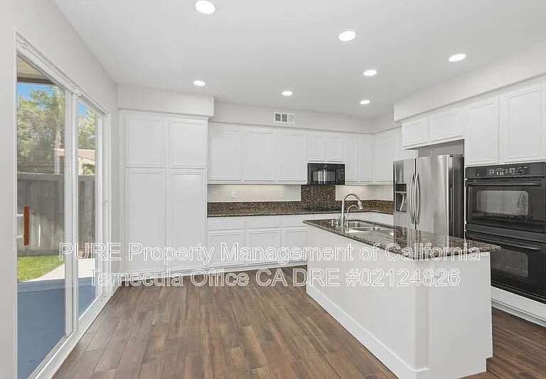 29754 Maxmillian Ave — Photo 6