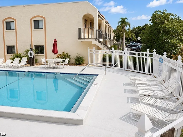 16341 Dublin Cir #105 — Photo 19