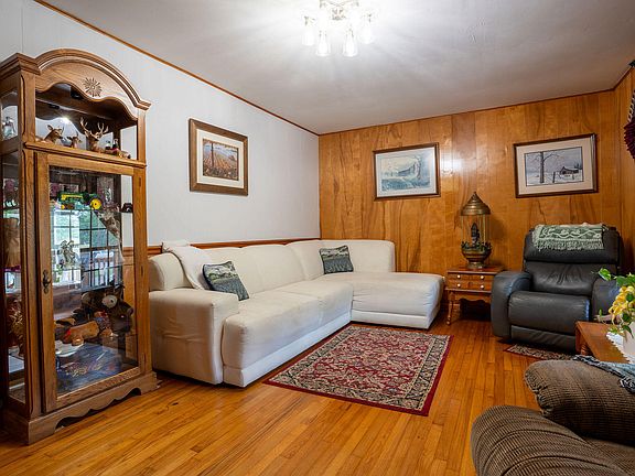 4th image of 9272 Georgia Ave #301