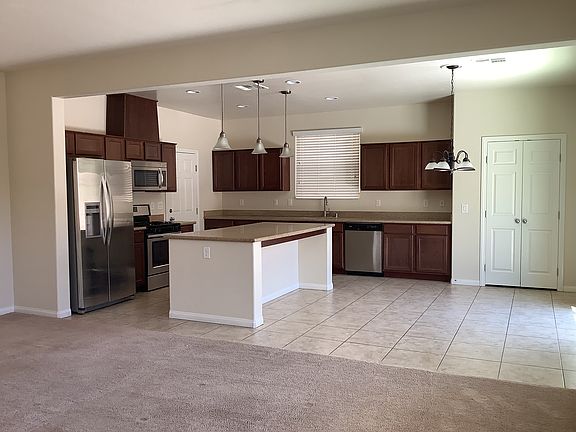 2nd image of 137 Forest Crossing Ct