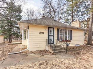 2694 Brand Ave E, Maplewood, MN 55119