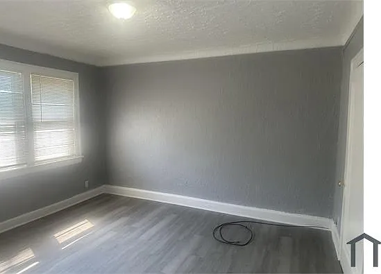 13919 Hartwell St #7 — Photo 10