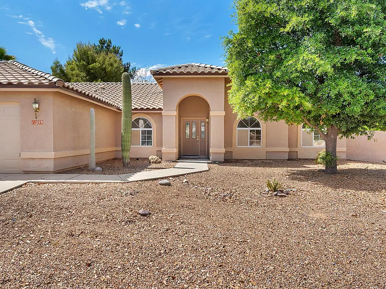 11079 N Mountain Breeze Dr — Photo 2