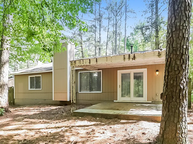 67 Burnham Cir — Photo 16