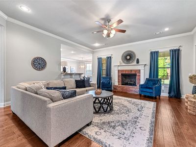 6510 S 49th St, Rogers, AR, 72758