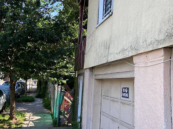 5th image of 70 Corson Ave