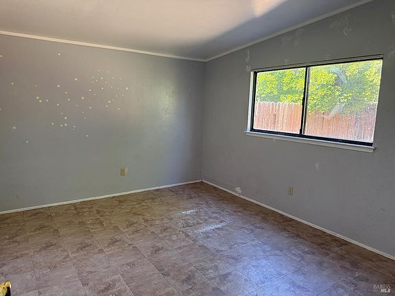 5th image of 272 Irvington Drive