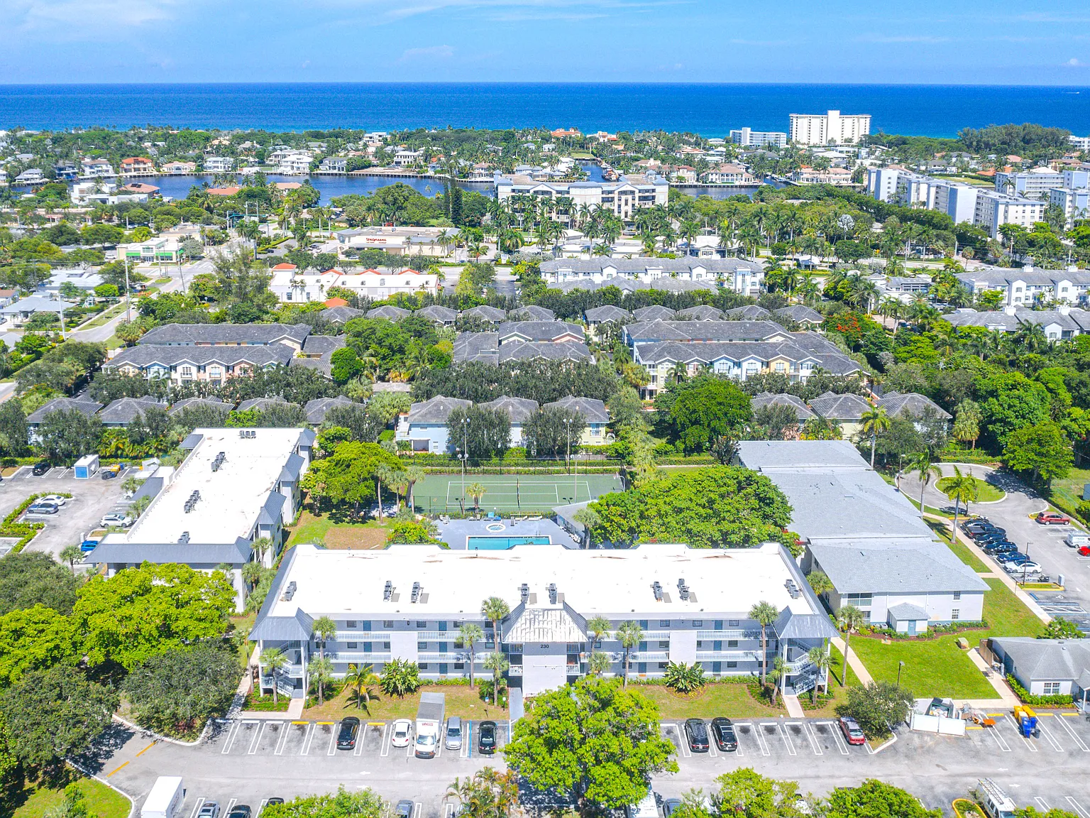 Delray Place Apartments — Photo 2