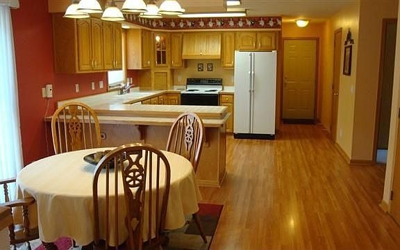 3rd image of N6865 Hillview Dr
