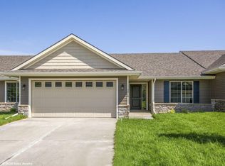 2316 E Highview Dr, Des Moines, IA 50320