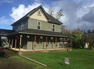 450 3rd St, Scotts Mills, OR 97375