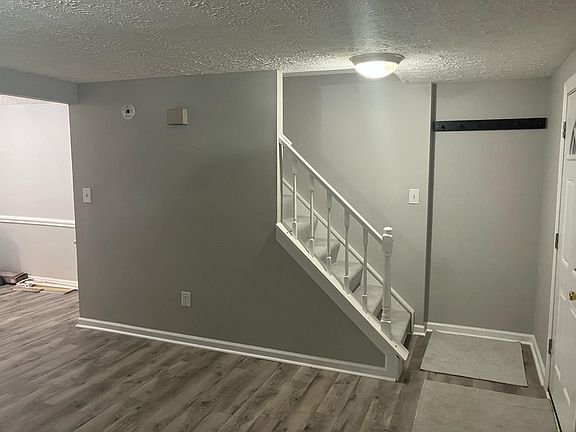 4th image of 9203 Redbridge Ct