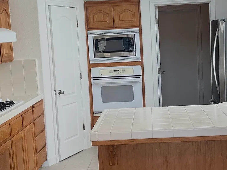 4683 W Amherst Ave — Photo 4