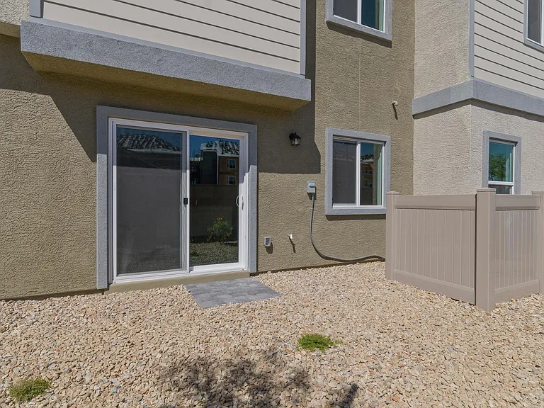 4149 Venus Falls Ave — Photo 2