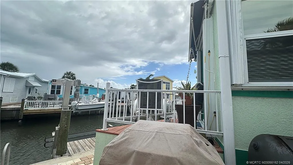 2 bed, 2.0 bath, 854 sqft, $3,500 — Photo 2