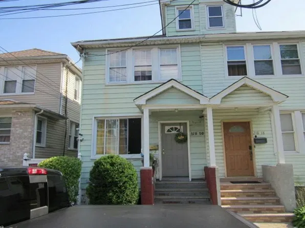 21820 112th Ave, Queens Village, NY 11429