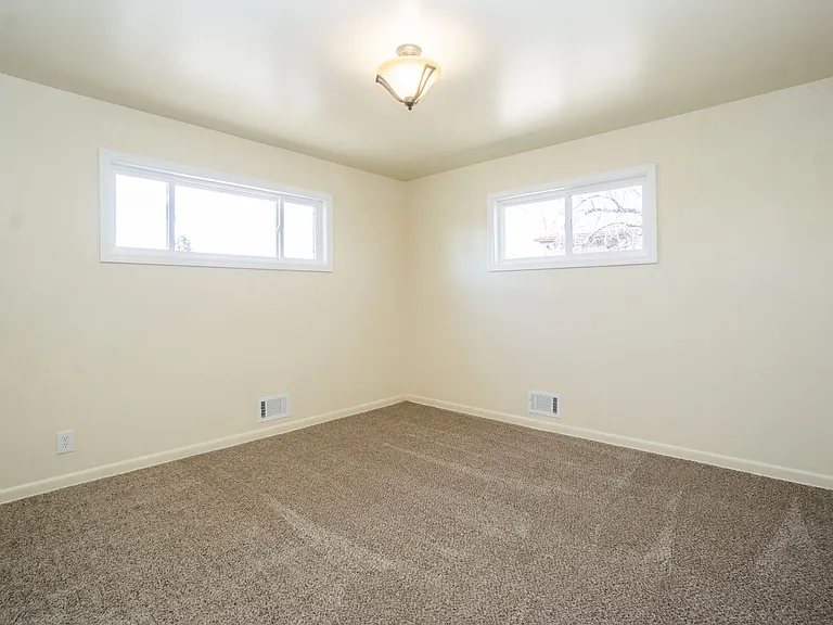 7028 Lipan St — Photo 5