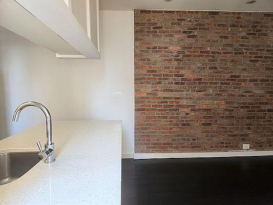 3rd image of 556 W 126th St APT 53