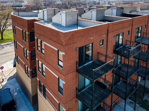 4000 S Western Ave Suite 4, Chicago, IL 60609