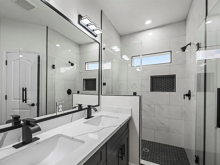 1078 Saint Clair St #A — Photo 25