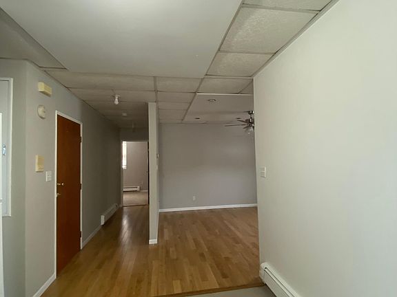 4th image of 28 Brooklyn Ave #4