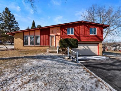 1015 Hillside DRIVE, Kewaskum, WI, 53040