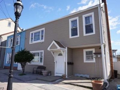 460 Belmont Ave, Haledon, NJ, 07508