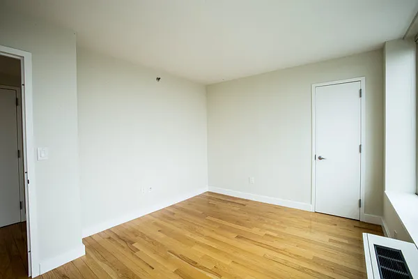 Rented by Stonehenge NYC LLC | media 20