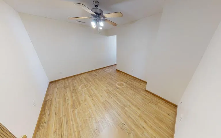 813 W Prairie St — Photo 7