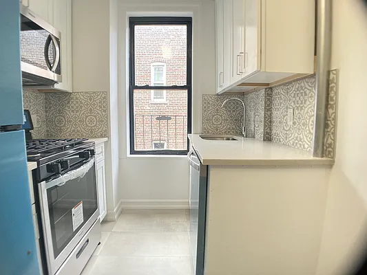 Rented by Bohemia Realty Group | media 3