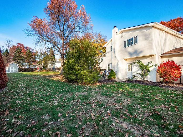 1655 Keats Ct — Photo 33