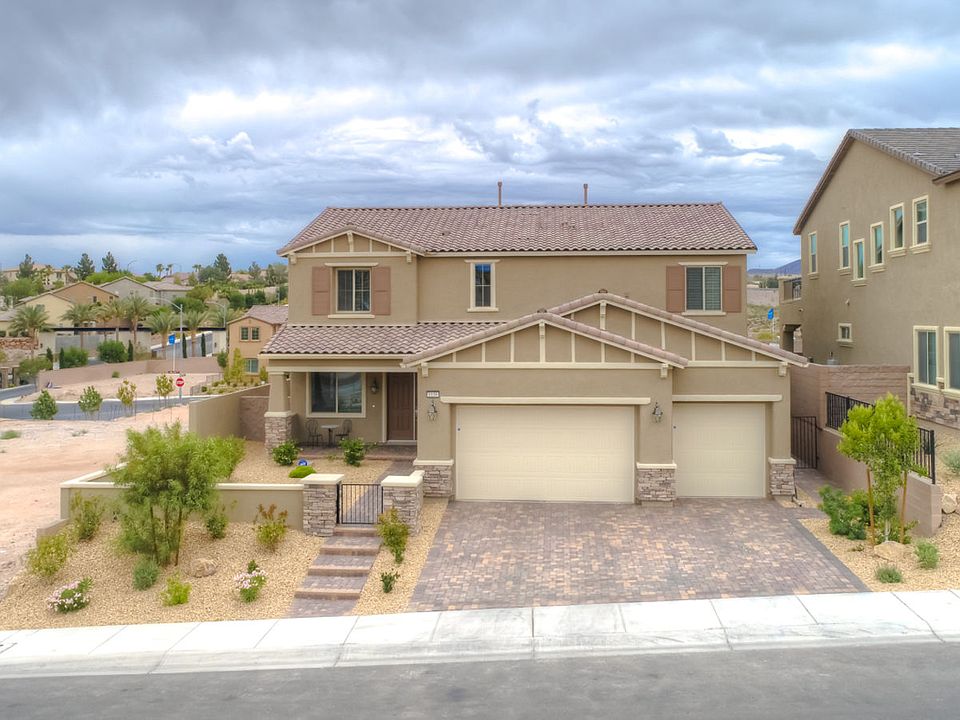 1136 Apollo Gardens Street
