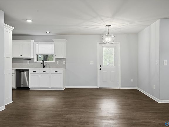 4th image of 1019 Terrehaute Ave