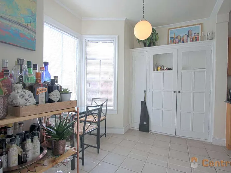 1390 Pine St #32 — Photo 7