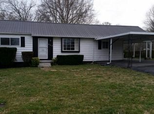 635 E Jere Whitson Rd, Cookeville, TN 38501
