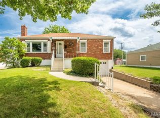 1025 Roxbury Dr, Saint Louis, MO