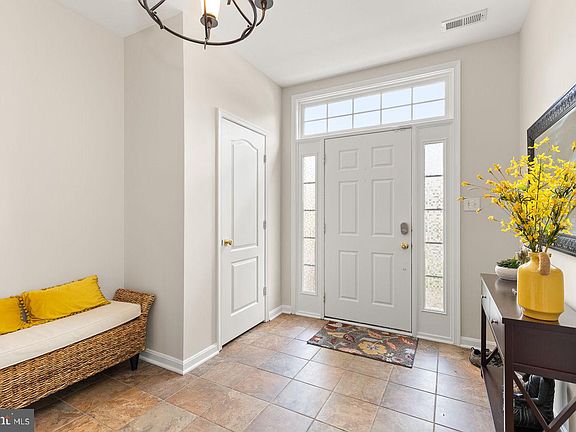 3rd image of 12957 Wood Crescent Cir